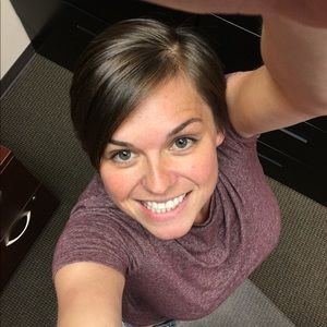 Meet your Posher, Candice